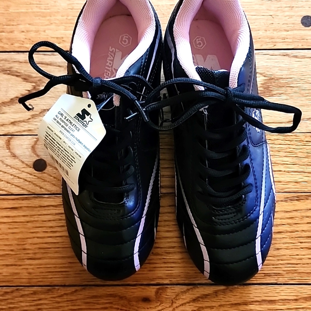Girls Starter Cleats, Size 5